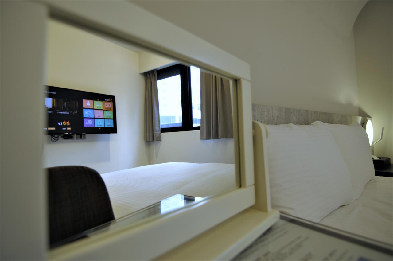 泊居旅店二館 Oursinn Hotel 2 Тайбэй Экстерьер фото
