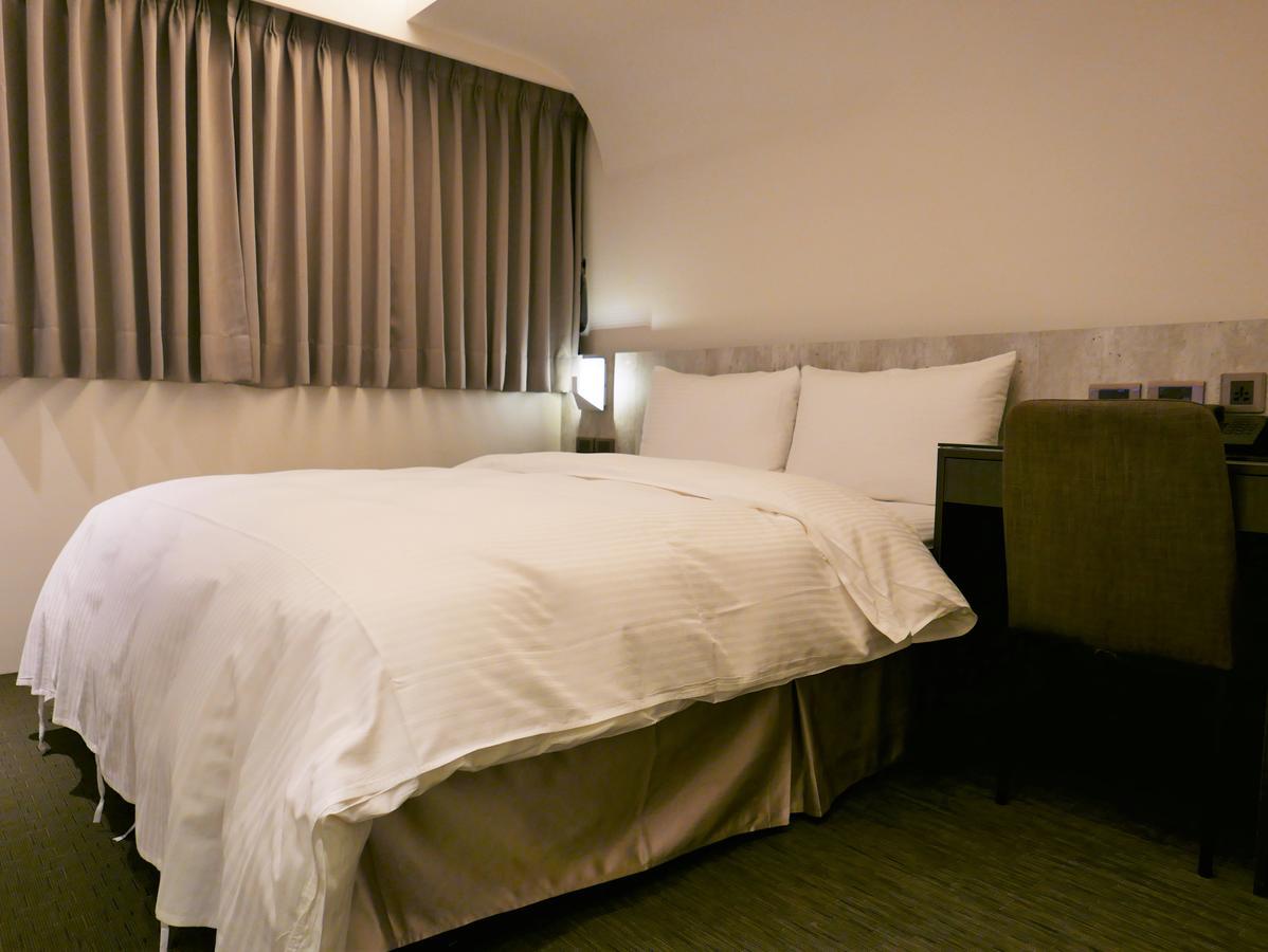 泊居旅店二館 Oursinn Hotel 2 Тайбэй Экстерьер фото
