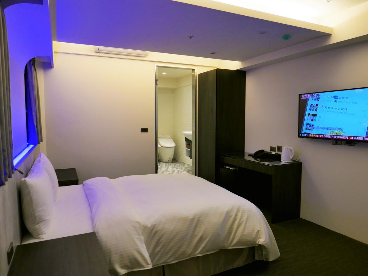 泊居旅店二館 Oursinn Hotel 2 Тайбэй Экстерьер фото