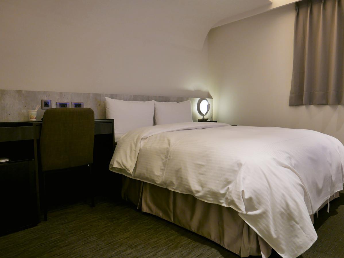 泊居旅店二館 Oursinn Hotel 2 Тайбэй Экстерьер фото