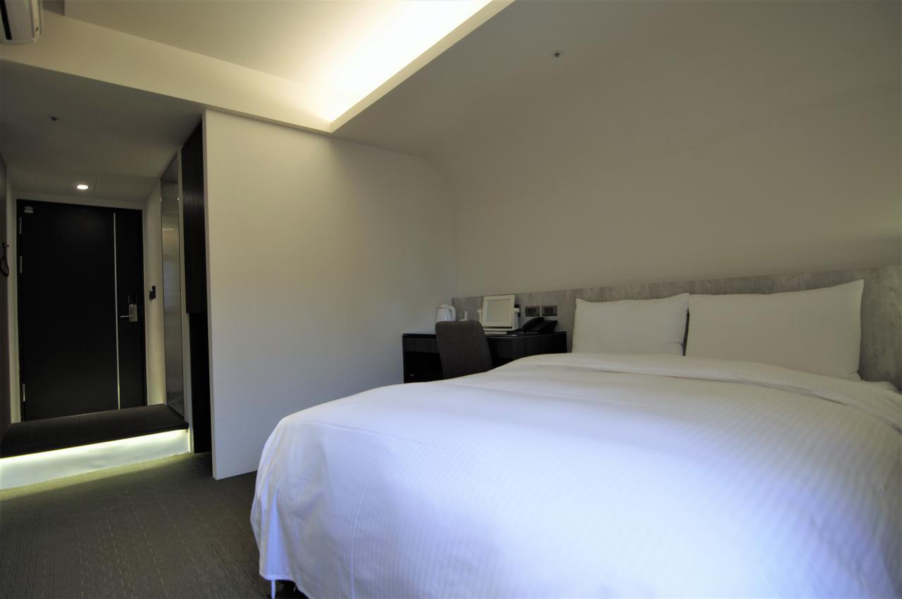 泊居旅店二館 Oursinn Hotel 2 Тайбэй Экстерьер фото