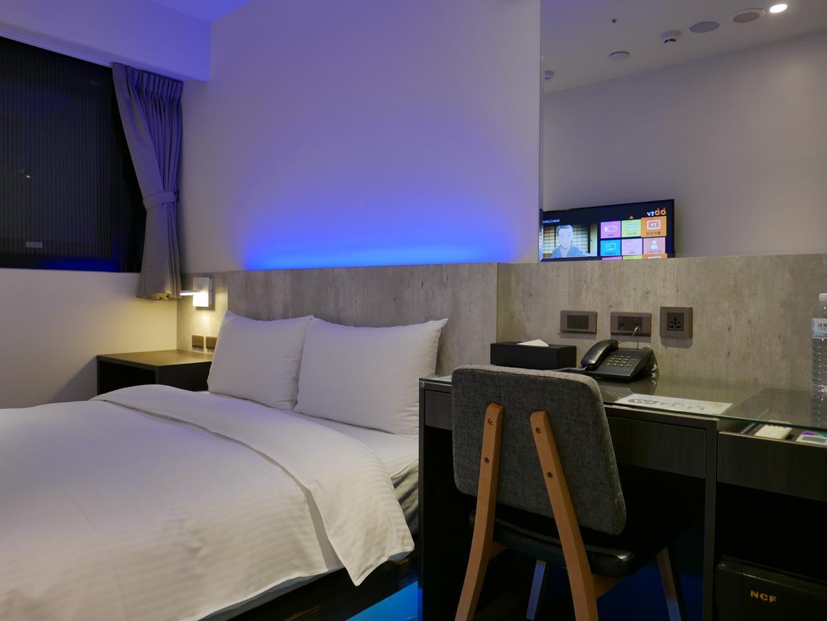 泊居旅店二館 Oursinn Hotel 2 Тайбэй Экстерьер фото