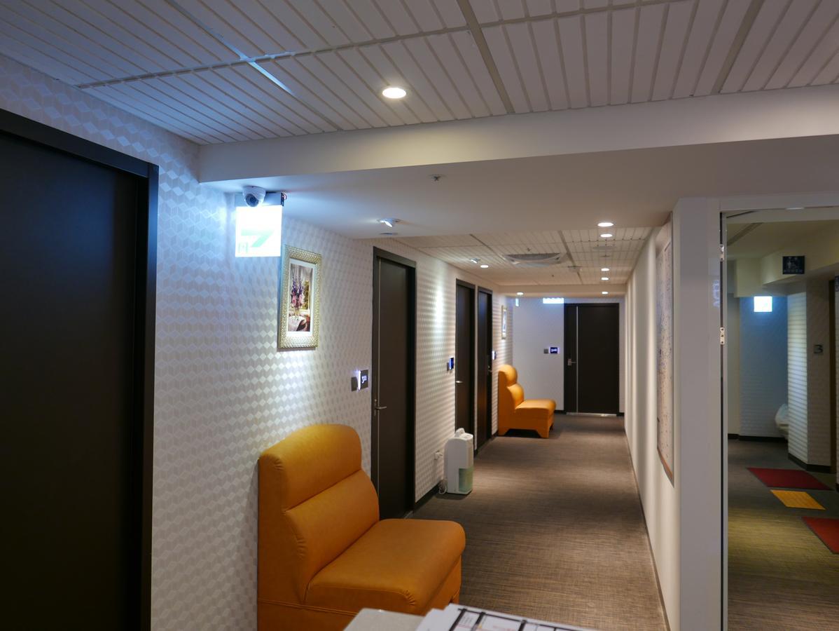 泊居旅店二館 Oursinn Hotel 2 Тайбэй Экстерьер фото