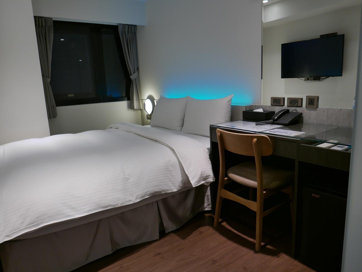 泊居旅店二館 Oursinn Hotel 2 Тайбэй Экстерьер фото