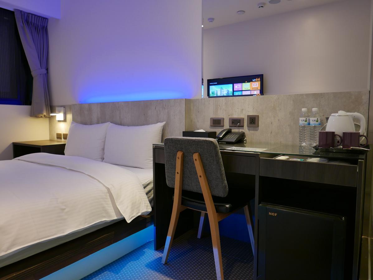 泊居旅店二館 Oursinn Hotel 2 Тайбэй Экстерьер фото