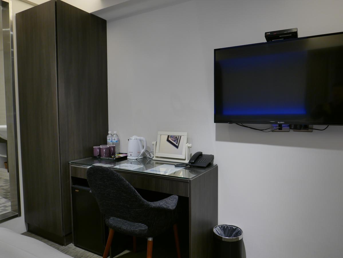 泊居旅店二館 Oursinn Hotel 2 Тайбэй Экстерьер фото